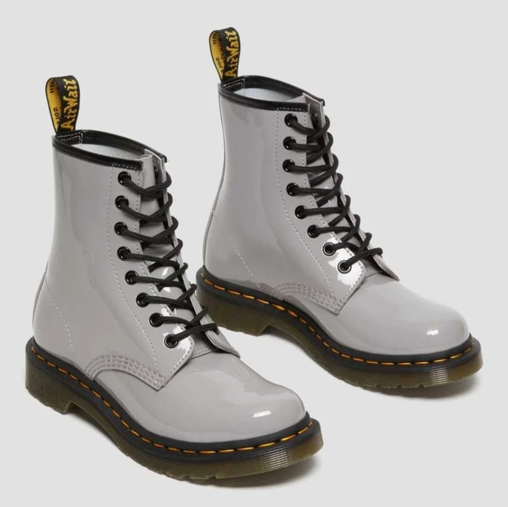 Doc Martens Boots Womens 11 Zinc Grey Patent Leather 1460 Women 112025 - Picture 1 of 10